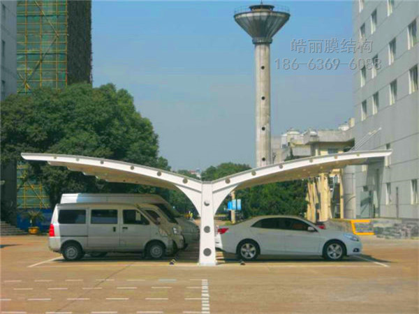 膜結(jié)構(gòu)車棚16